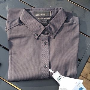 Brand NWT, Women's North End Oxford Shirt, Size Medium, Long Sleeved